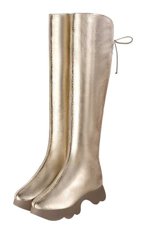 Gold women's knee-high boots, with laces at the back. Round toe. Low rubber soles. Made to measure. Front view - Florence KOOIJMAN
